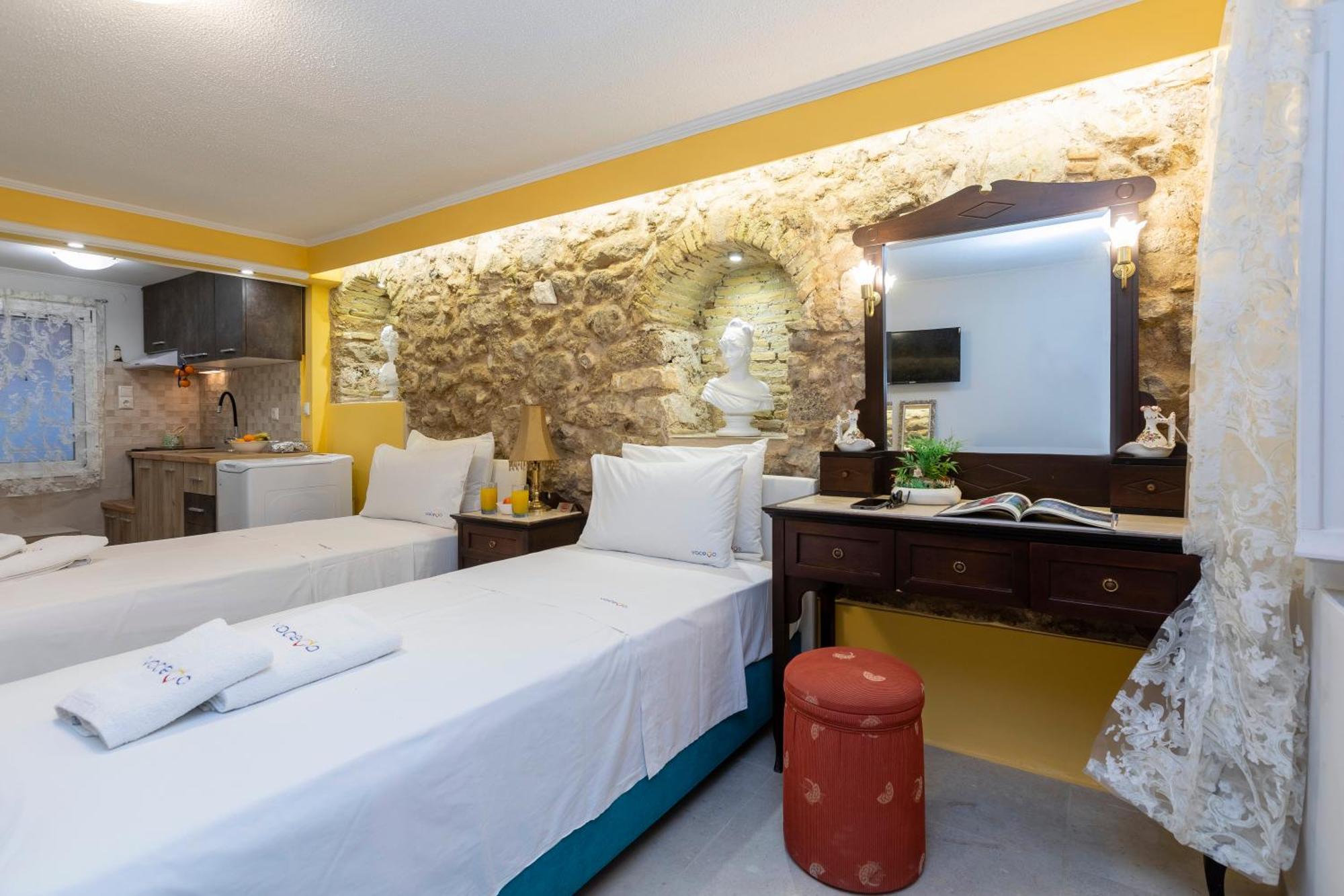 Studios In Corfu コルフ島 エクステリア 写真