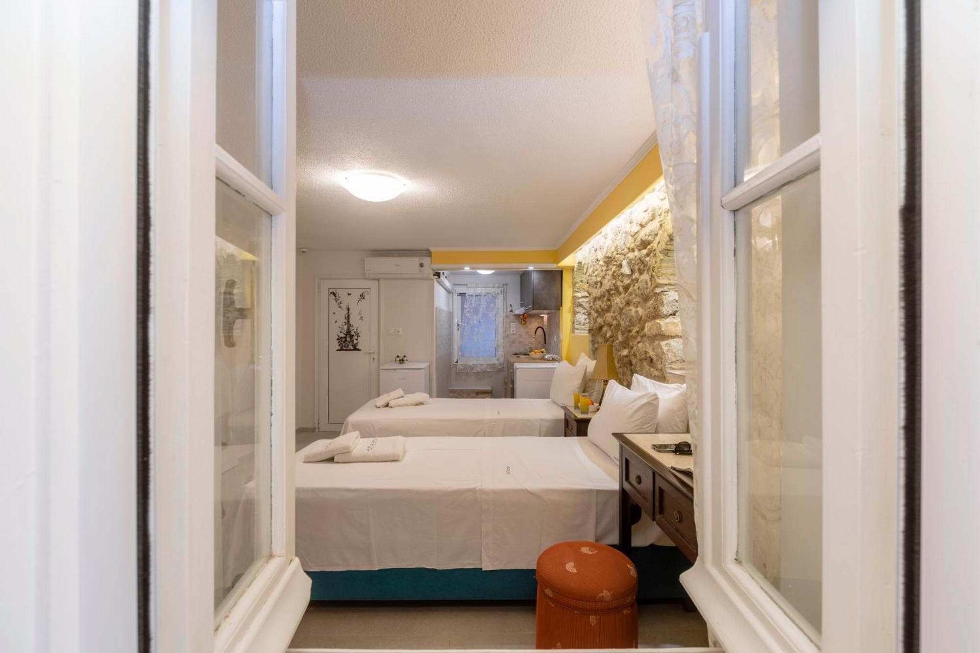 Studios In Corfu コルフ島 エクステリア 写真